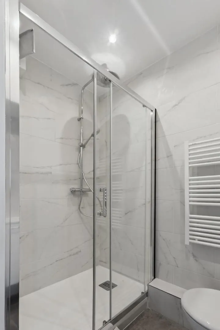 Apartment 512 Folie Suite - Cozy Studio Near Republique Paris